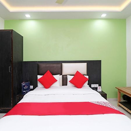 Oyo Hotel The Orient Tree Агра Екстер'єр фото